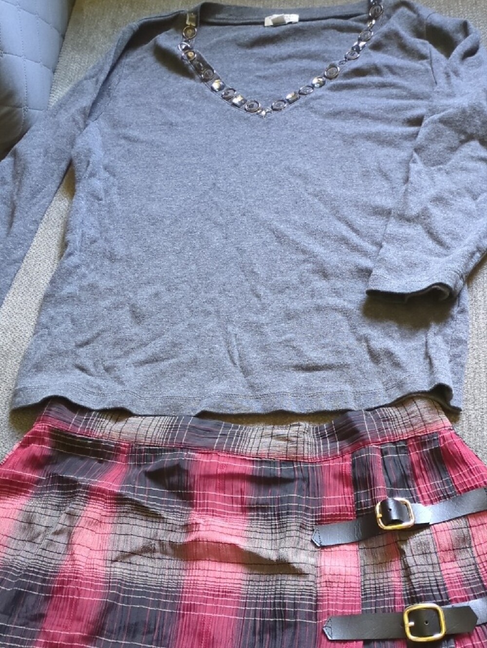Gray Embellished V-Neck Top with Plaid Skirt - Picture 5 of 7